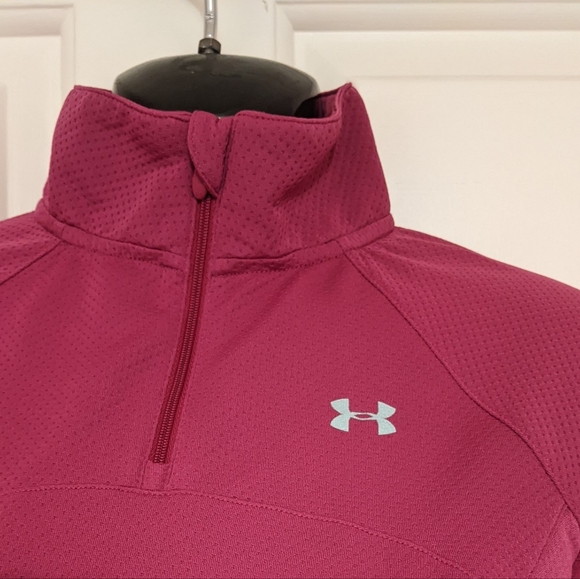 Under Armor Running Top - Picture 3 of 8
